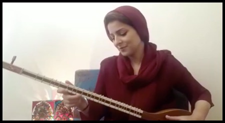 3-En-Preparacion-nuevo-Video-Musical-Interpretado-con-Su-Sagrado-Setar-por-Nuestra-Querida-Hermana-Hamideh-de-un-Poema-de-Rumi
